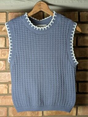 Moon & Madison Sweater Vest Sleeveless Blue